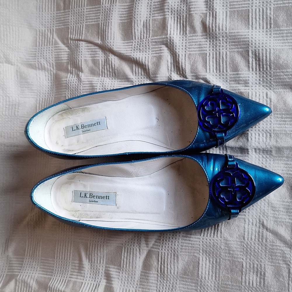 L.K. BENNETT electric blue pointed toe kitten heel flats
